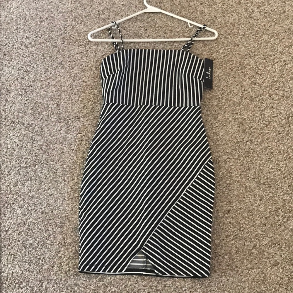 Lulus stripe body con dress